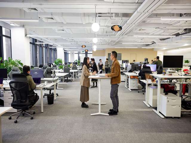 广东自动化养鸡鸡笼图片